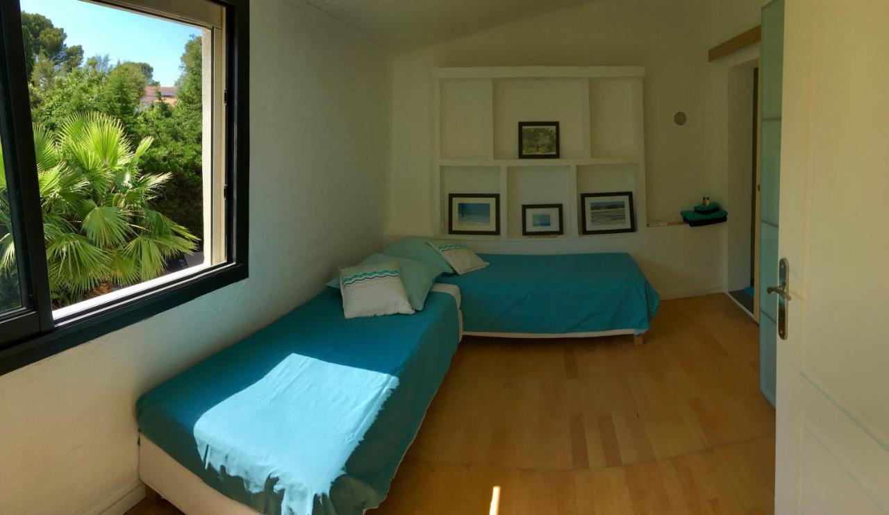 Bed,Kitchen And Swimming Pool Villa Esterel Сен-Рафаэль Экстерьер фото